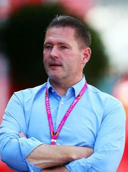 Happy 43rd birthday to Jos , van harte Jos ! (   ) 