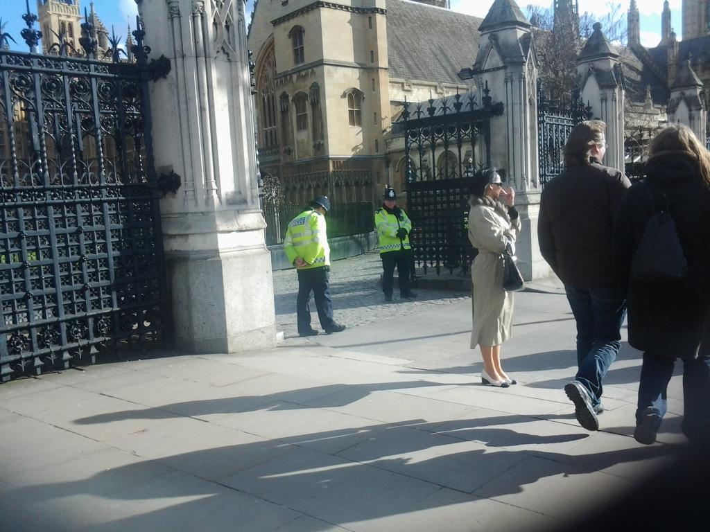 liampdwyer's tweet photo. Roughly 180 #MND friends will have died since @MadeleineMoon asked @David_Cameron 2 support us in #PMQs How long PM? http://t.co/rYUtbe7pLD
