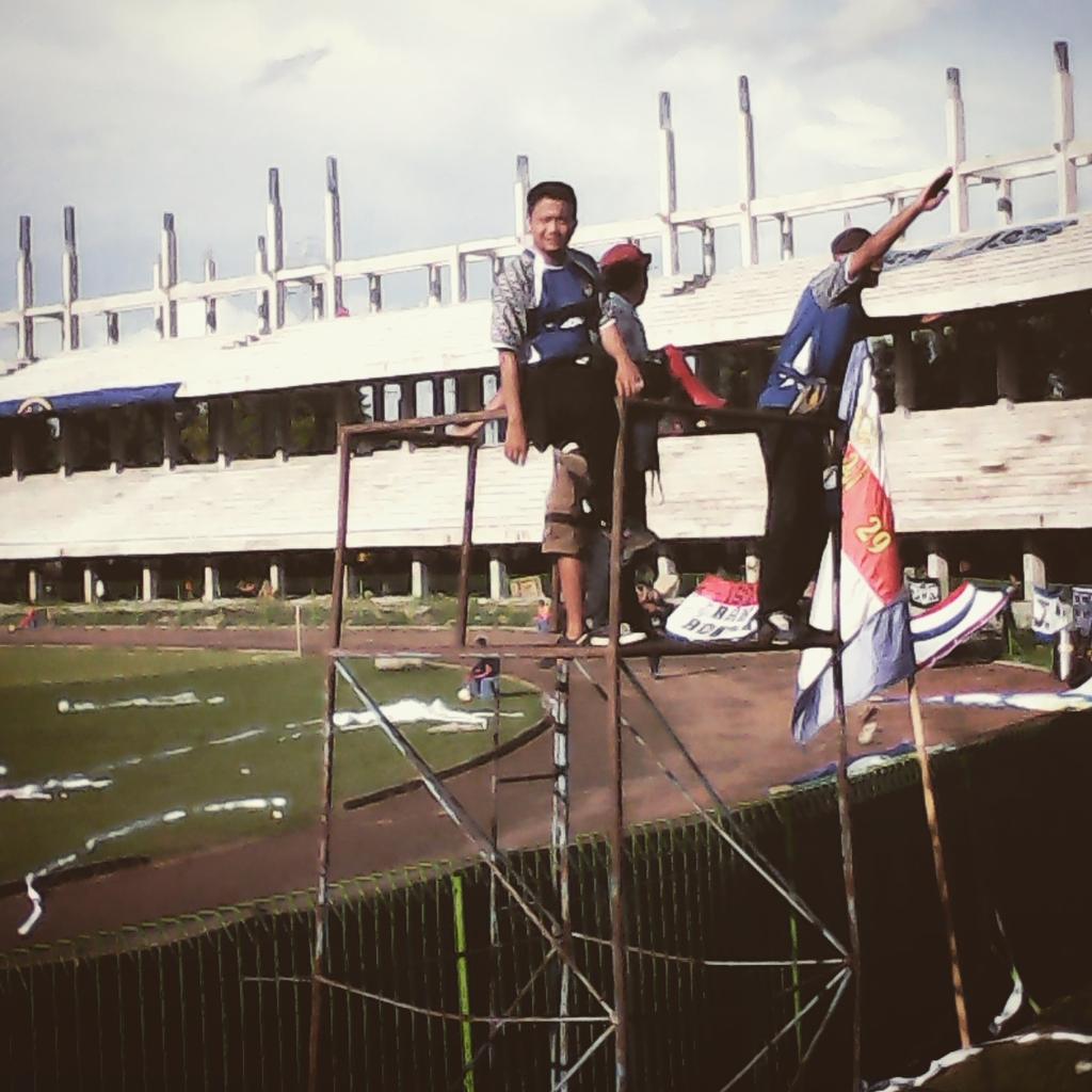 Dimana kau berada kami selalu ada!!! <a href="/PSIMTV/">PSIM TV</a> <a href="/PSSSleman1976/">PSS Sleman</a> @pasoepati <a href="/BCSxPSS_1976/">Brigata Curva Sud</a> <a href="/Brajamusti_YK/">BRAJAMUSTI</a> @BRAJAMUSTI_1929