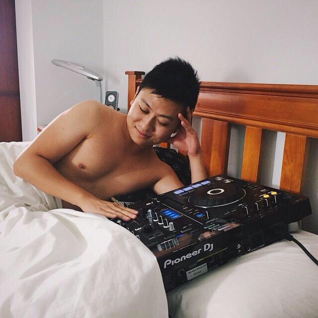 Me siento ligeramente identificada.