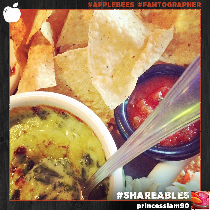 Applebees's tweet image. Your #Shareables pics belong on our Instagram. Make it happen.
beeafantographer.com 
#Fantographer
#AppForThat