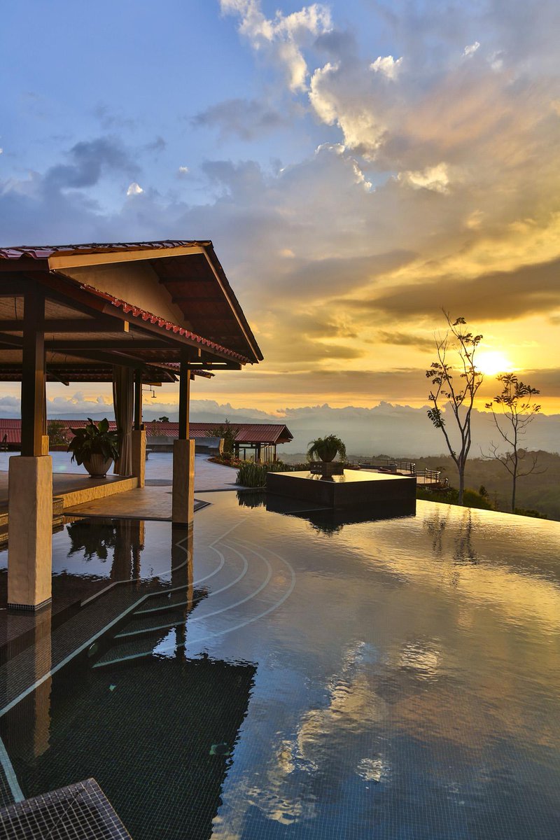 LeadingHotels's tweet photo. Meet the newest member of Leading Hotels of the World here: http://t.co/0HhUr3hVPU #CostaRica http://t.co/GqmSpWomKs
