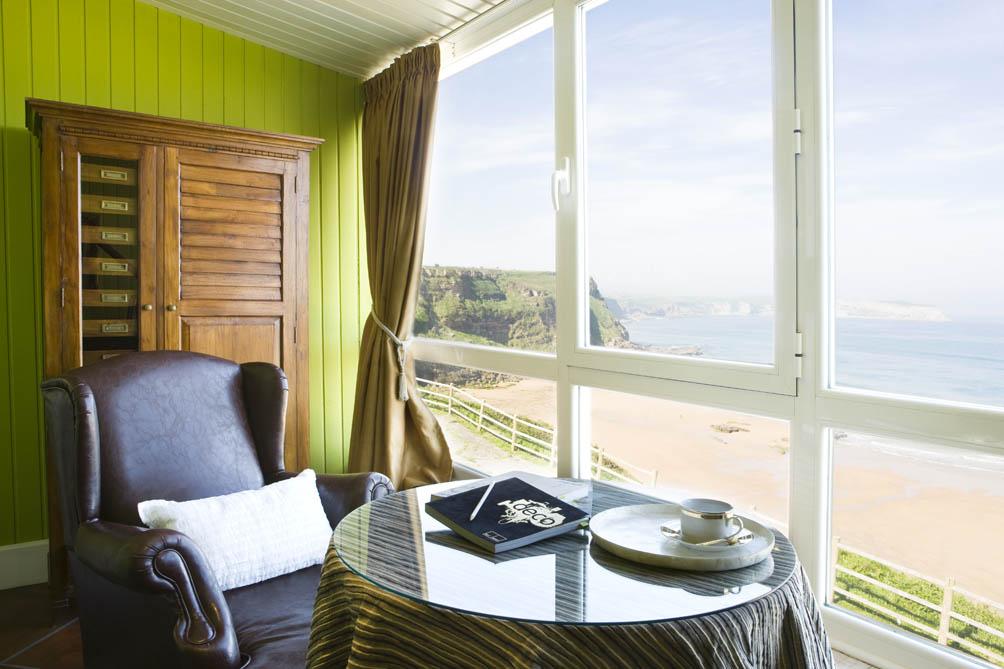 HElCastillo's tweet photo. Hotel el Castillo de Suances, Habitación nº 7, en #suances, tambien somos @Alojamientocant http://t.co/VO7lyPZmno