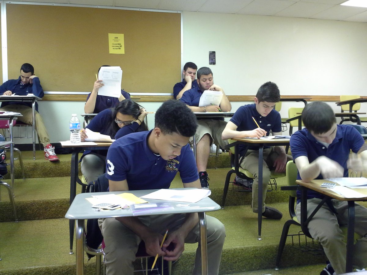 BrasseurScience's tweet photo. Taking the AP Biology Mock Exam #score5 #WeAreWildcats http://t.co/FShRuX2lSn