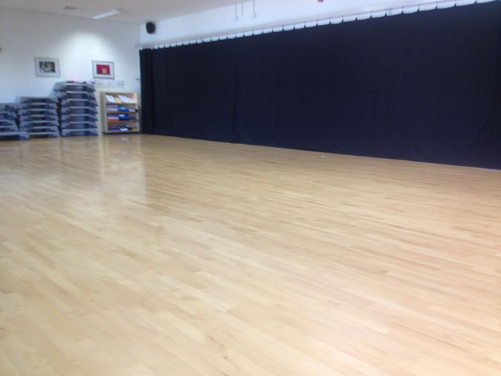 RickyDance1's tweet photo. Why is this space empty?! It's exam season yo up your game!!!! http://t.co/LJPmFKpfnV
