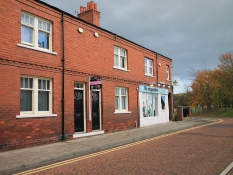 jwwoodgroup's tweet photo. Individual bedrooms available to rent to #students! Great #durham location and great property! http://t.co/ozqEyd7gVC http://t.co/MH2SpoHE8x