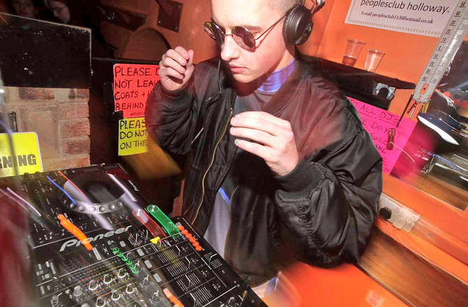 Embedded image permalink