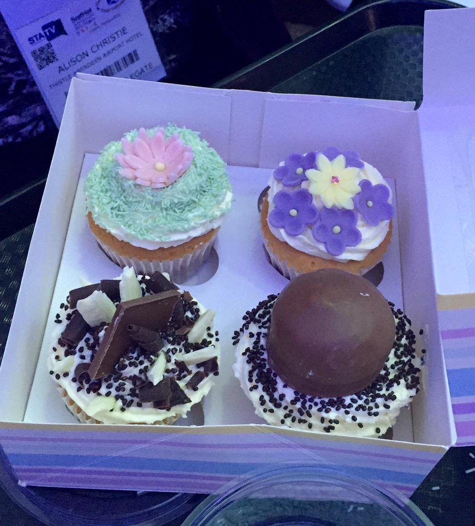 Team cup cake challenge. Done in 5 mins. Amazing! <a href="/CalMacFerries/">CalMac Ferries</a> <a href="/thistleinv/">Thistle Inverness</a> @BeattieComs #STW2015 #Thistledonicely