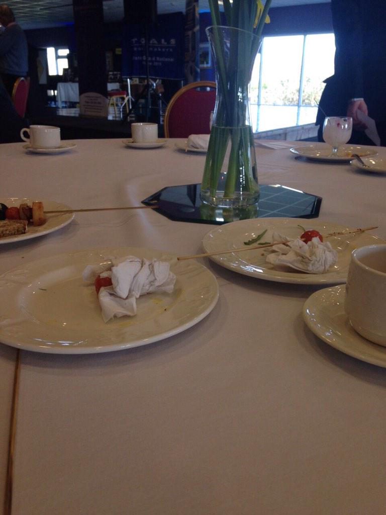 MorningStarBelf's tweet image. @gelliott_racing @DownpatrickRace big man wasn't hungry. #firstlunch #atomatoaday