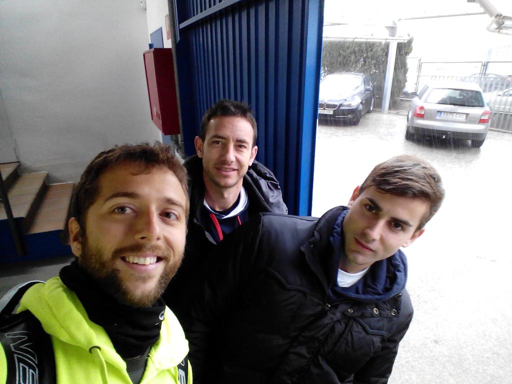 Post entreno con <a href="/JuanAldayPizzi/">Juan Alday Pizzi</a>  en <a href="/iPadel_Valles/">iPadel - Vallès</a> con los genios <a href="/sergiNogueras3/">SERGI NOGUERAS</a> y <a href="/daviloesteban/">David Esteban</a> Pedazo granizada!