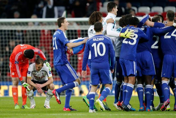 FootballFunnys's tweet photo. Touch of class from Petr Čech. http://t.co/4cff1eblZu