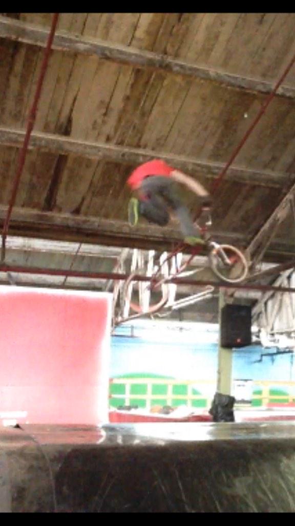 Jonathan Cowgill (disemailfake) Twitter