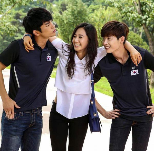 Lee jong suk. Не дыша фильм 2013. Не дыша фильм 2016 корея. Почти не дыша. Не дыша фильм 2013 поцелуй.