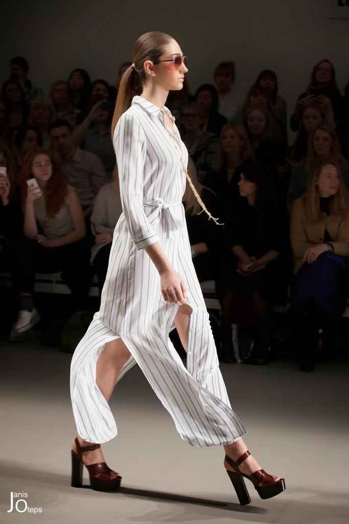TallTaleLondon's tweet image. Trend catwalk on Vodafone London fashion weekend 
talltale.london/2015/03/trend-…