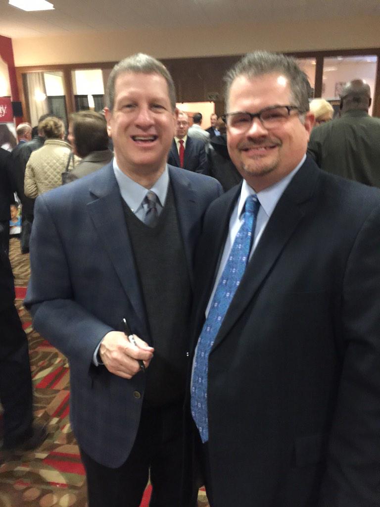 tony_mccrary's tweet photo. I was blessed with the opportunity to hear and meet Lee Strobel, author of The Case For Grace. Incredible! http://t.co/w98O2vXUGj