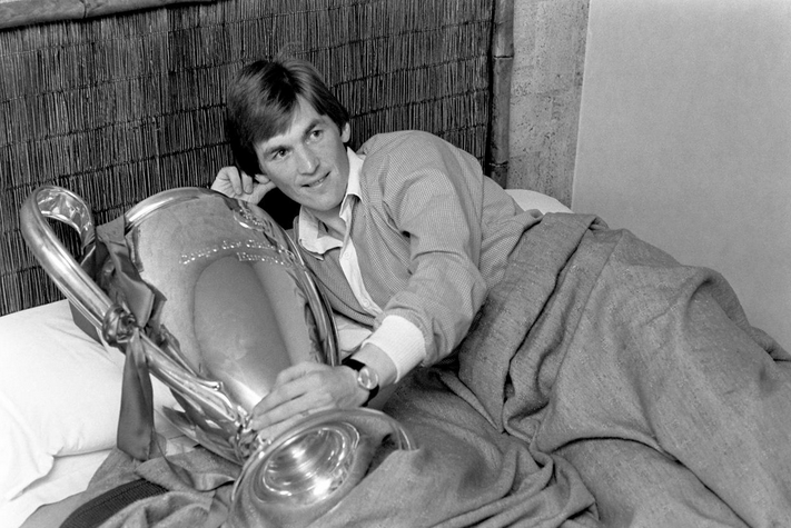   Happy Birthday to Kenny Dalglish. The Liverpool legend turns 64 today.  what a legend!!