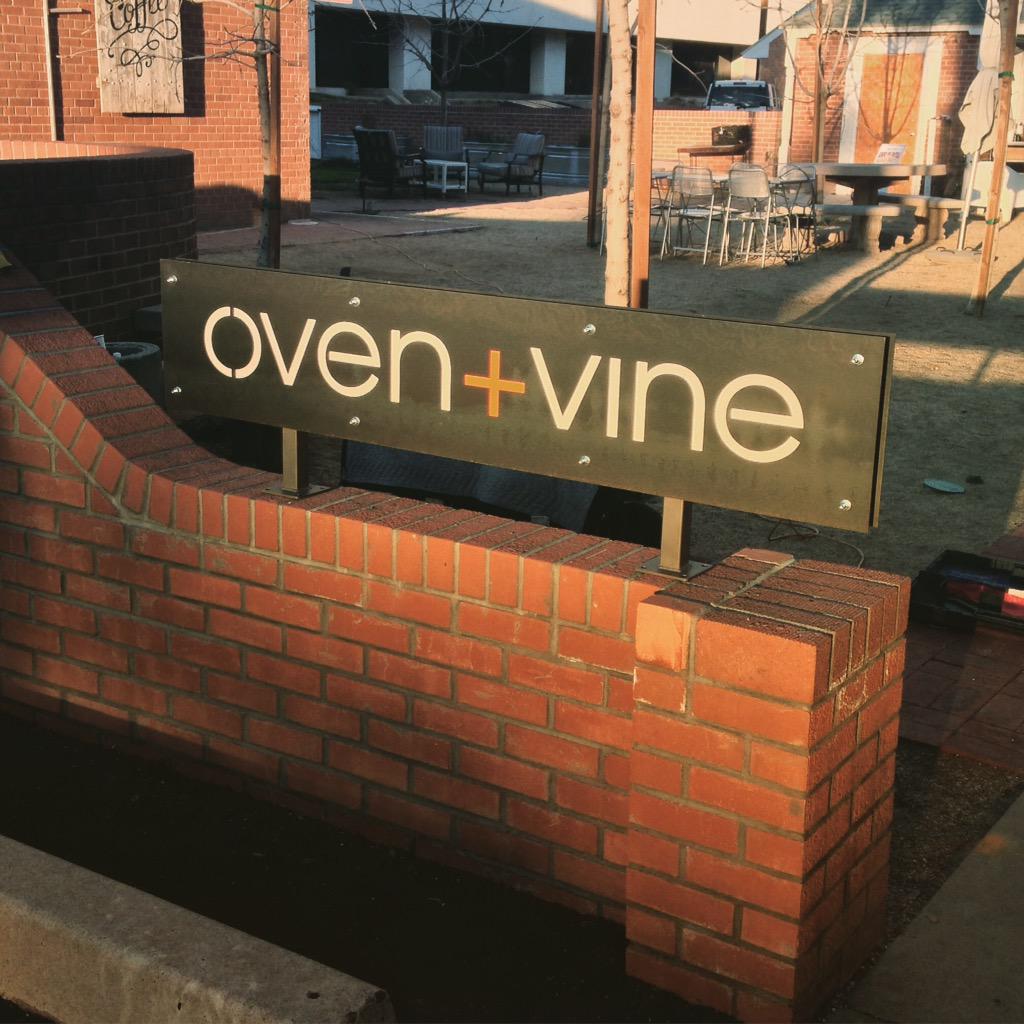 Looks like Oven+Vine decided to Oxide-ze their new sign! #SUPPORTLOCAL #oxidestudio