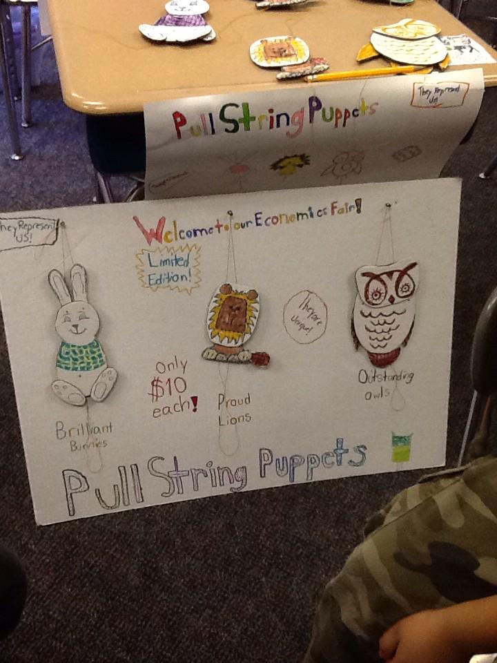 mrsvsowls's tweet photo. Economic Fair! #creativity #kidproducers #kidconsumers @krbiles @ahymel @PleasantUnionYR @puetechtalk http://t.co/rdMr6LEJ7b