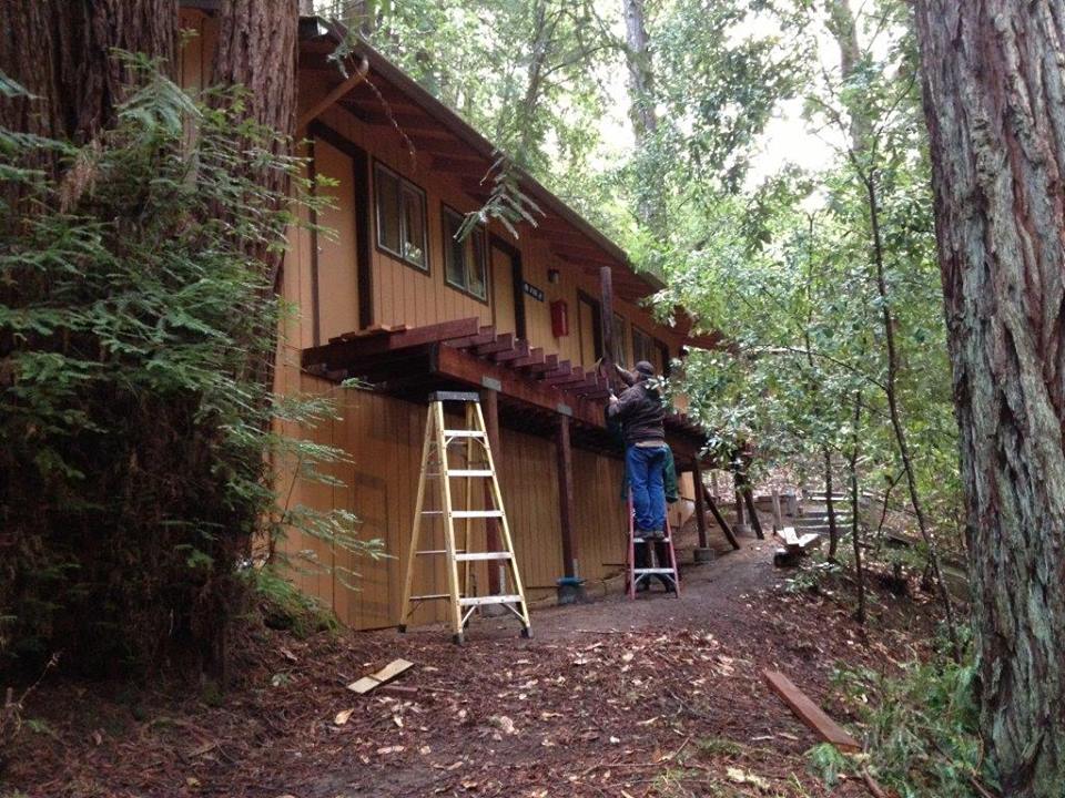 CampHammerTime's tweet photo. Camp is having some of their old cabin decks replaced! New things are happening at Camp Hammer. http://t.co/n9AZhvtZNq
