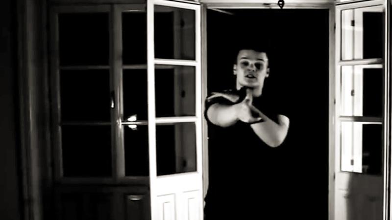 Hiphopde's tweet photo. Sierra Kidd nimmt neuen Künstler unter Vertrag  http://t.co/QTAQU6e90C @sierrakiddxo @kyndagray http://t.co/bLXrdncn5d