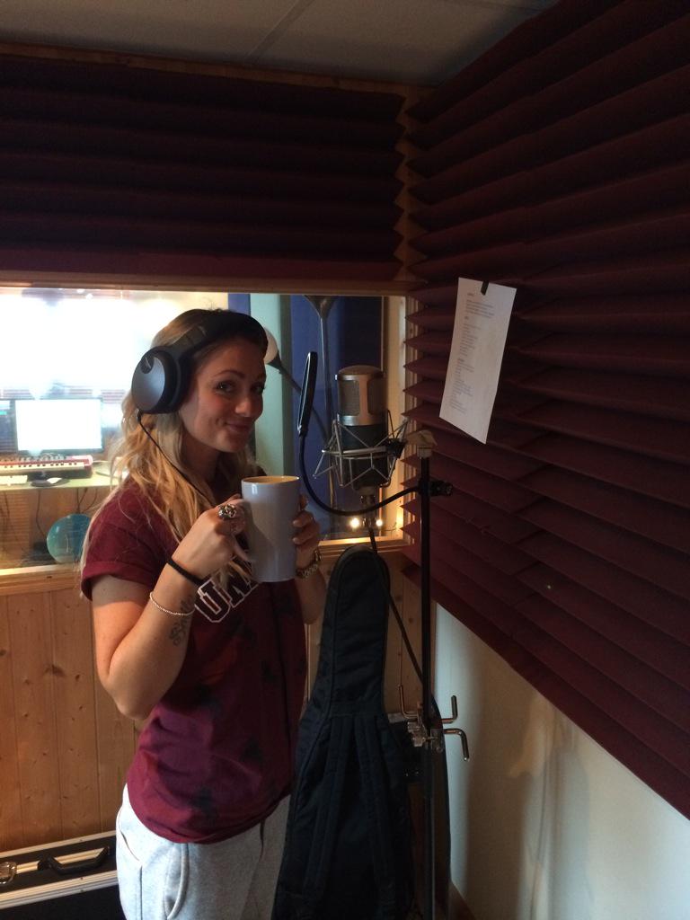 Superstar vocals with <a href="/AlexaGoddard/">Alexa Goddard</a> ... She has it in her bones...