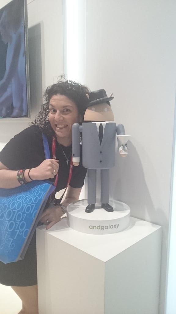 ISL_Demokritos's tweet photo. Hello sir!!! #androidpinchase #MWC15 http://t.co/PWCPLTs68h