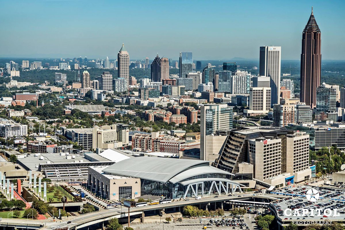ArchitectPhotos's tweet photo. #Aerial photo of #Atlanta covers #midtown to #perimeter #BOA #KingandQueen #PhillipsArena #GeorgiaTech #att http://t.co/LfCUBO09We