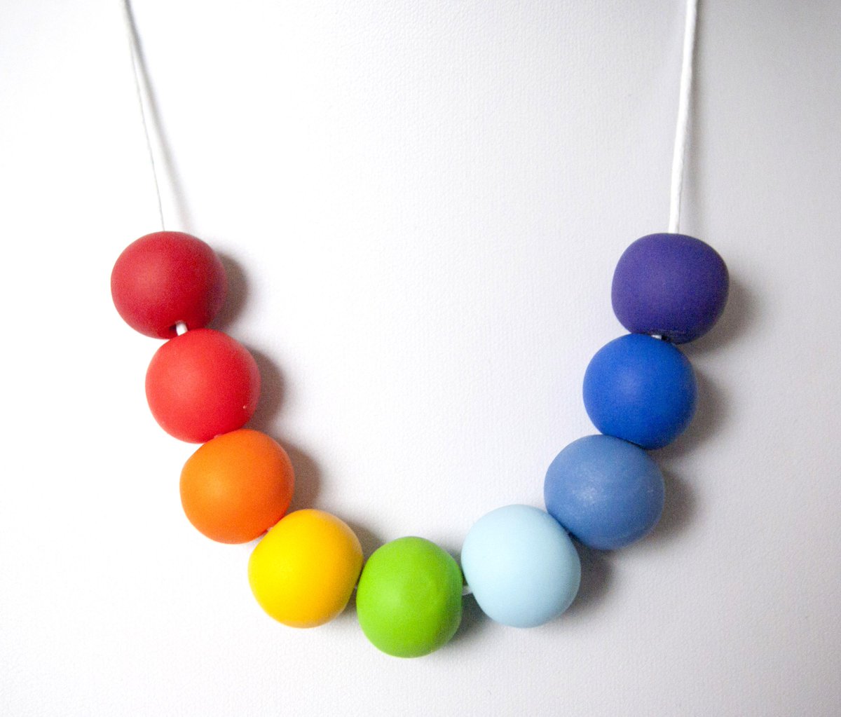 WhiffCo's tweet photo. We're fans of this #handmade necklace @claudiathomas_ just added to her shop. #VibeInColor : http://t.co/wBIpoXMhzn http://t.co/UggMljiNFS