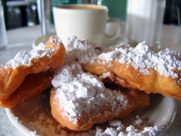 PRCNO's tweet photo. Bid on a #FrenchQuarter staycation http://t.co/2fuqThHwm1 @TheRoosevelt_NO @CafeduMondeNOLA @RalphBrennan #JuliaJump http://t.co/Hl1MCIRfVB
