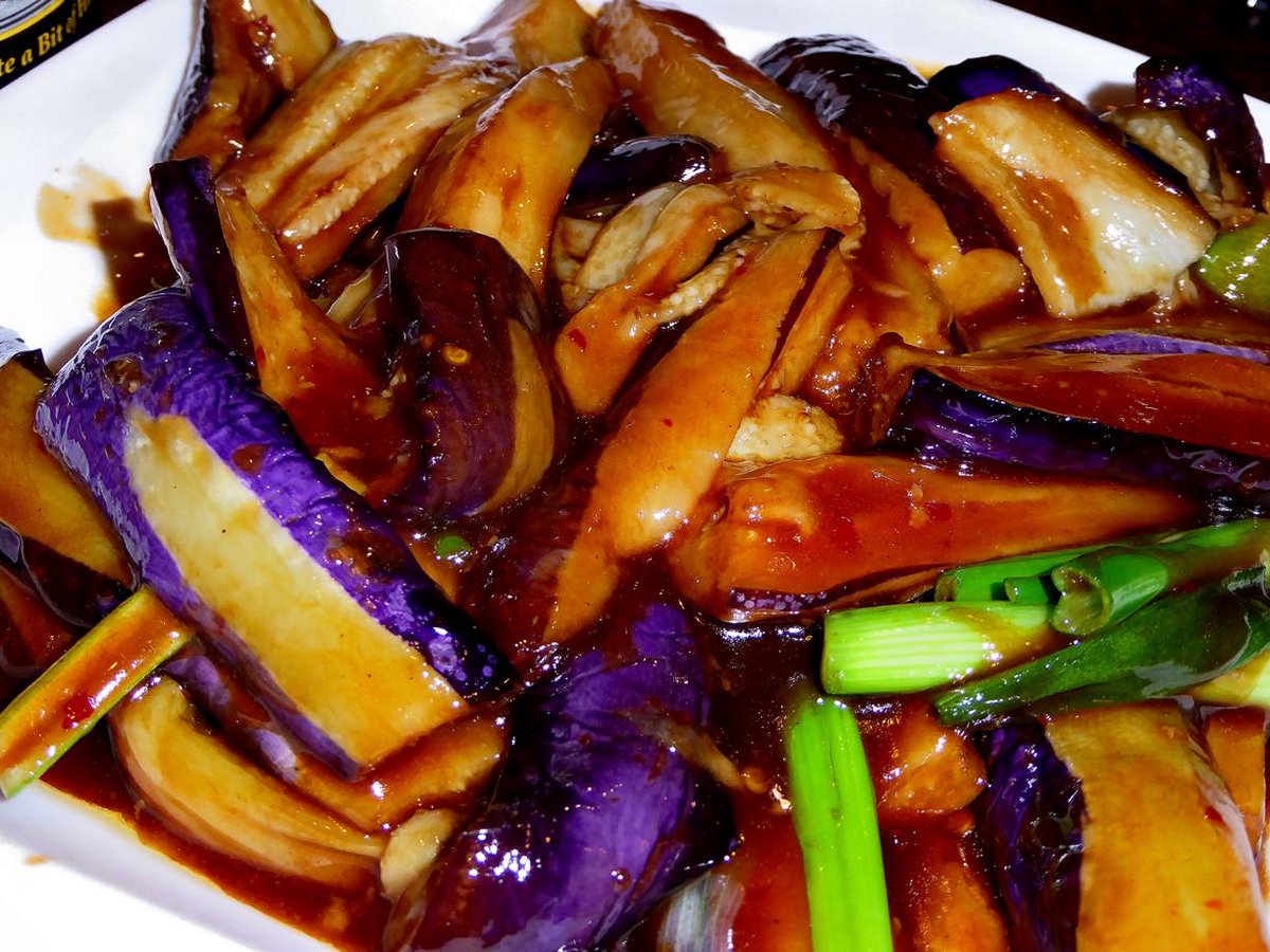 frankmcohen's tweet photo. Enjoy the bright colors &amp; flavors of #JiaMei in Madison, Connecticut, seen in March #NewHavenLiving. http://t.co/ySMOf59wB4