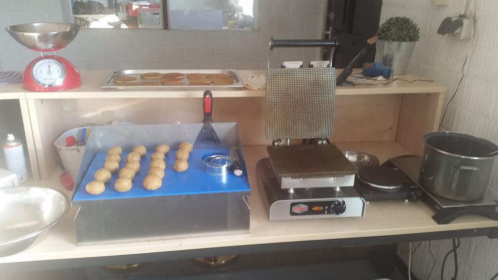 Stroopwafel ijzer huren
fun-verhuur.nl