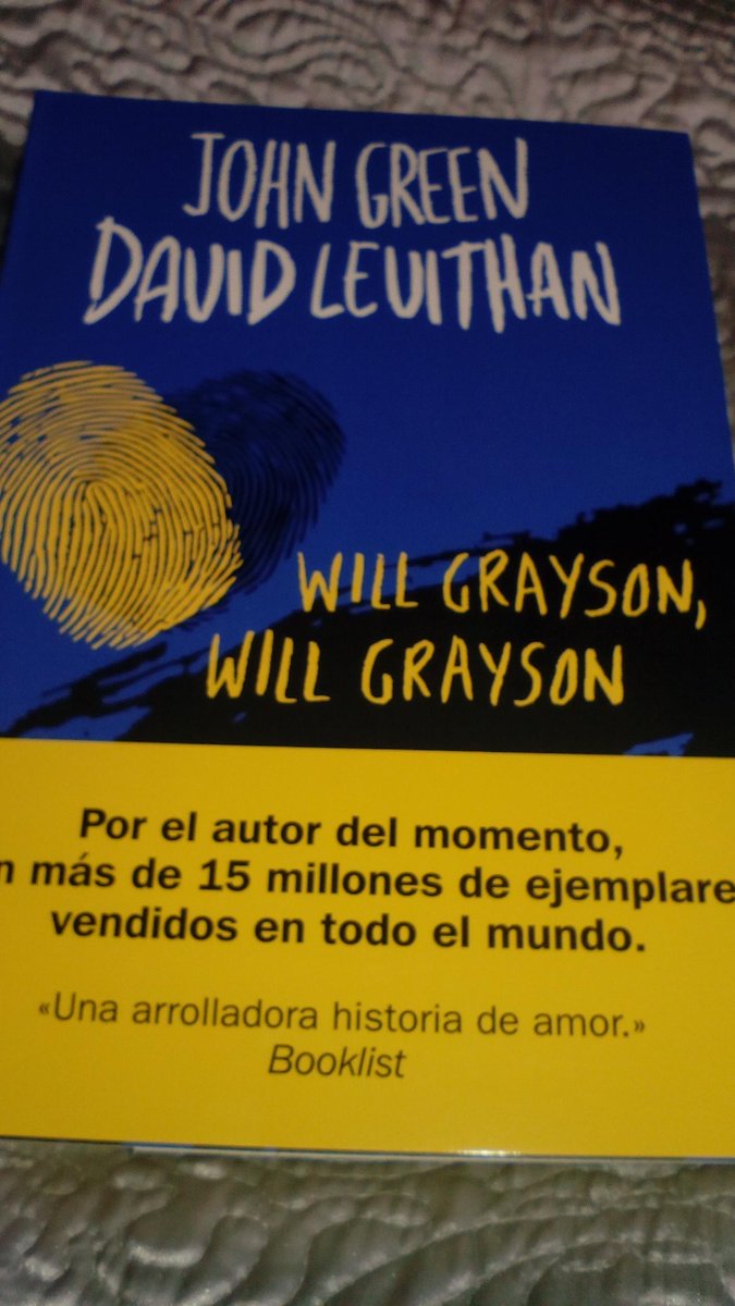 Uriixx's tweet photo. POR FIN! Tanto tiempo esperando y ya es mío, quiero llorar! #WillGraysonWillGrayson http://t.co/4uPYnaspVu