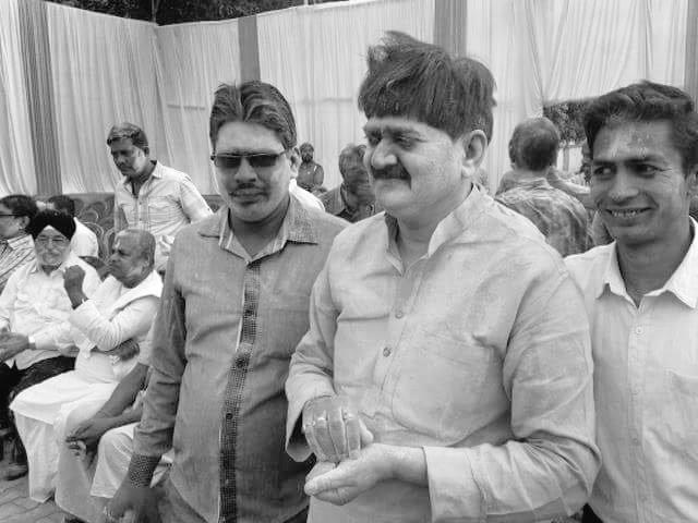rajsinha_bjp's tweet photo. Holi milan today @dhanbad http://t.co/IyFLIA0Wm9