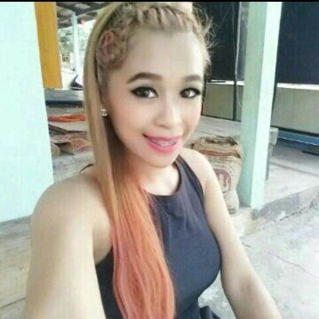par99ty9's tweet photo. ^.^ You know you're in love when you can't fall asleep because reality is finally better than your dreams. #Goodnight http://t.co/MFme2x8aGS