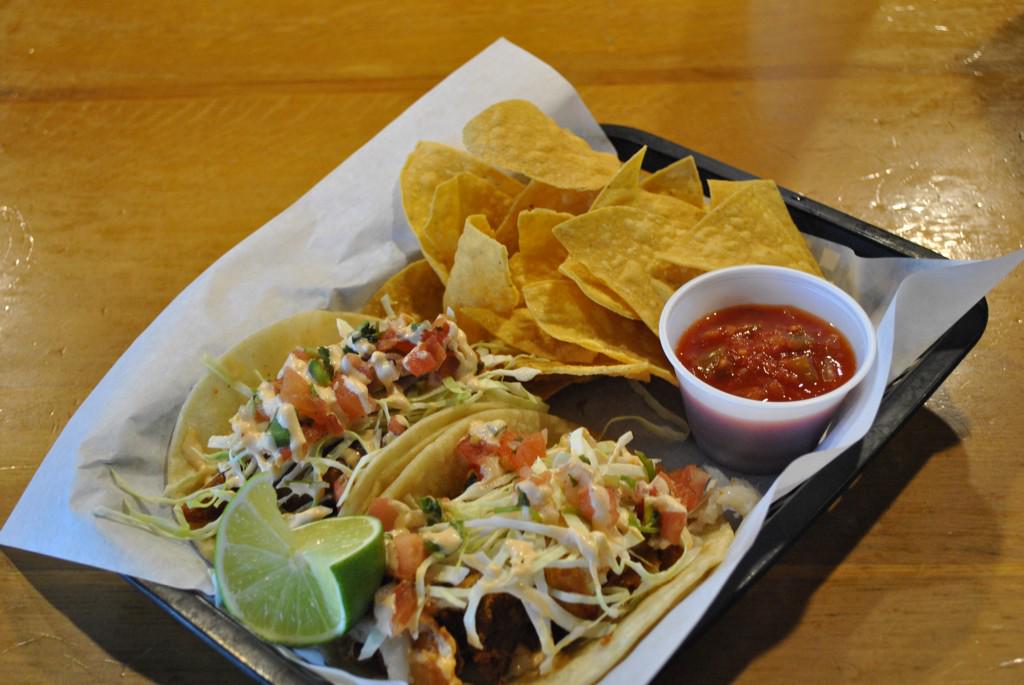 ToadzBar's tweet image. #TacoTuesday come on out and try some of our 5.95 fish tacos🙌 lunch specials daily! #ClubToadz