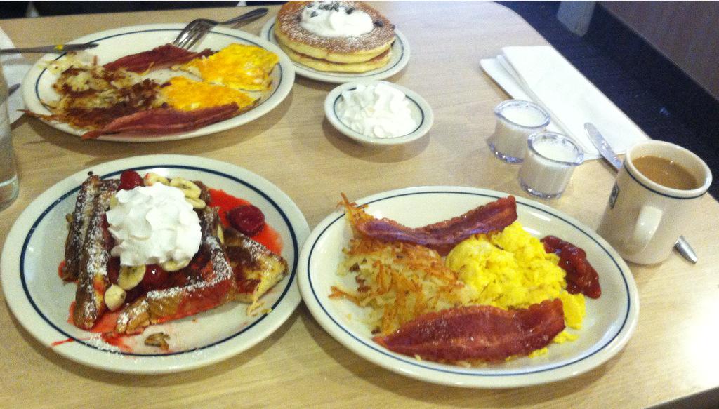 MStarlight2021's tweet image. @ColkaCola  Yummy and delicious Brunch :-) #ihop #lunchtime