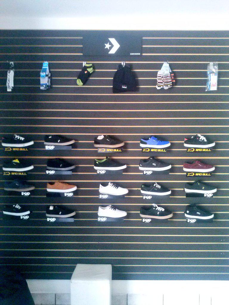 Popboardshop's tweet photo. Tenis Efa e Mad Bull partir de 139,90 na Pop board shop
R. Luzitana N° 1380 http://t.co/DGOEaCyFfB