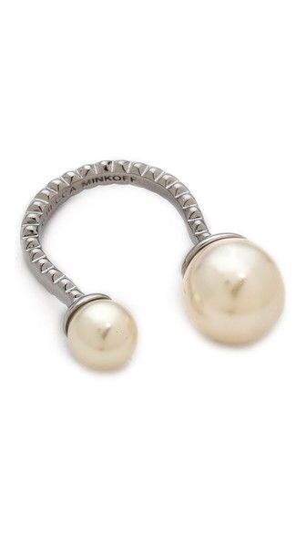AlmaAlessandra's tweet photo. #accessoriseMe #Uring @RebeccaMinkoff http://t.co/ZrT254Ss1H