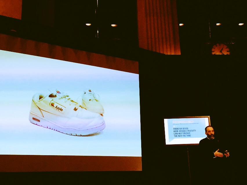 rahulwraj's tweet image. Say what? #Apple made a shoe at one point? #designcuriosity