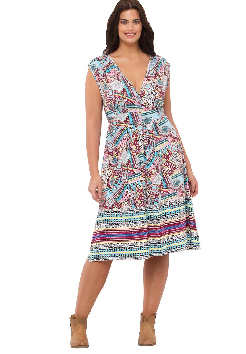 onestopplus's tweet photo. Be the center of attention in this beautiful print dress from the European Collection:http://t.co/6v5BUoQjl2 http://t.co/kpO7bd6ah0