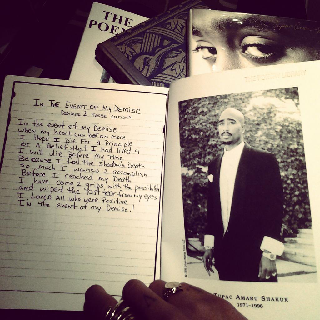 zoeandzara's tweet image. Inspiration is....#PoeticJustice #Tupac #PoetryLibrary #Love