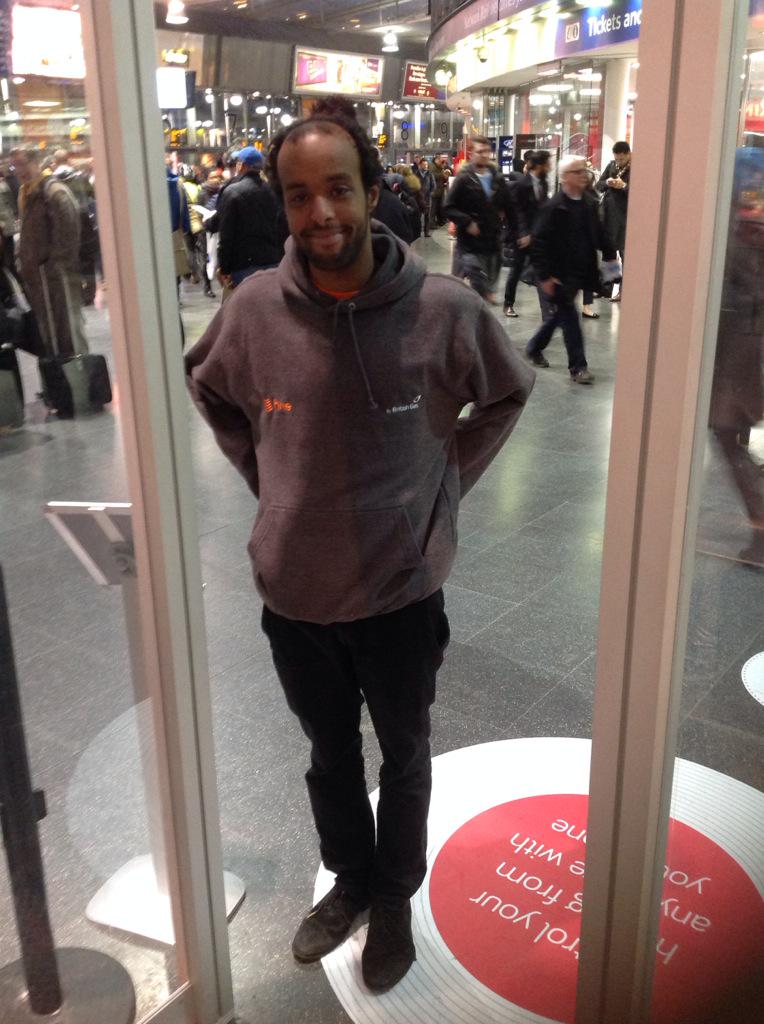 TweetToHeat's tweet photo. People of Manchester #tweettoheat to keep @hamsaOMAR88 warm http://t.co/YzuEl9sSEI