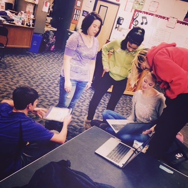 gtcsdtweets's tweet photo. Mrs.S's HS advisory students preparing a skit and info sheet for MS students on bullying a… http://t.co/raD5nsImd4 http://t.co/OL9QEP3zgE