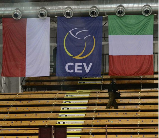 _SkraBelchatow_'s tweet photo. 1h!!! Tyle czasu dzieli Nas od pierwszego meczu o awans do Final Four LM
#GoSkra #będzie #walka #bądźcie #znami http://t.co/RmybesueT8
