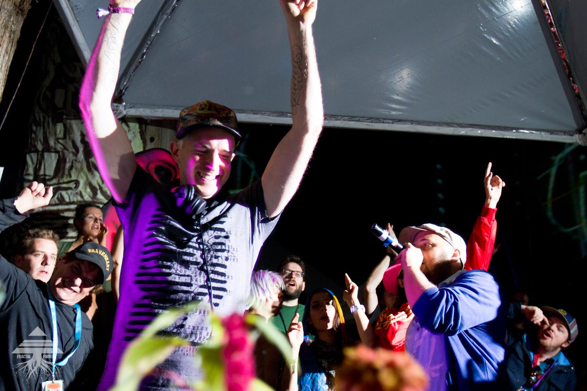 <a href="/Fractal__Forest/">Fractal Forest</a> resident <a href="/A_SKILLZ/">A.Skillz</a> just dropped his new mix, check it!
soundcloud.com/a-skillz/beats…