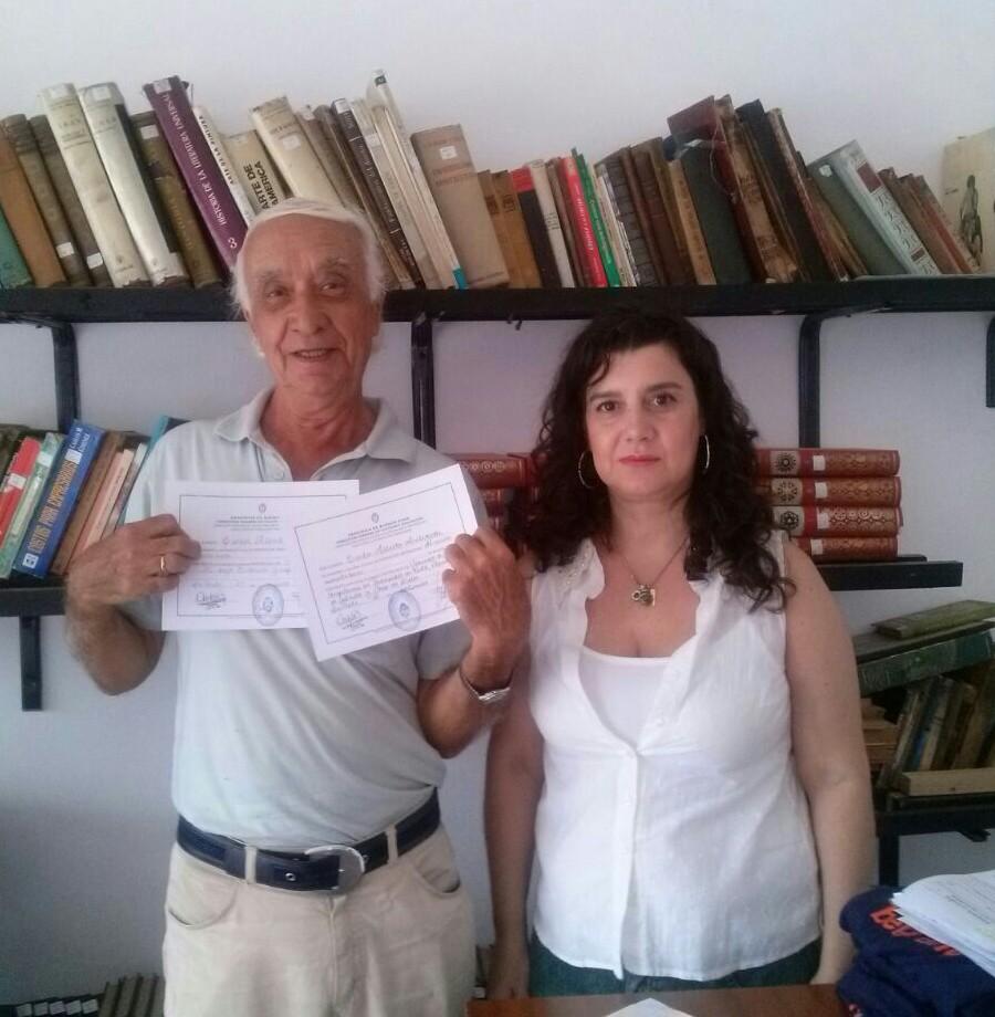 EVbelgrano's tweet photo. Felicitamos a Carlos y José Luis que recibieron su Certificado de #OperadordePc @smartorelli @lriesgo @plambertini http://t.co/VckMNs09M8