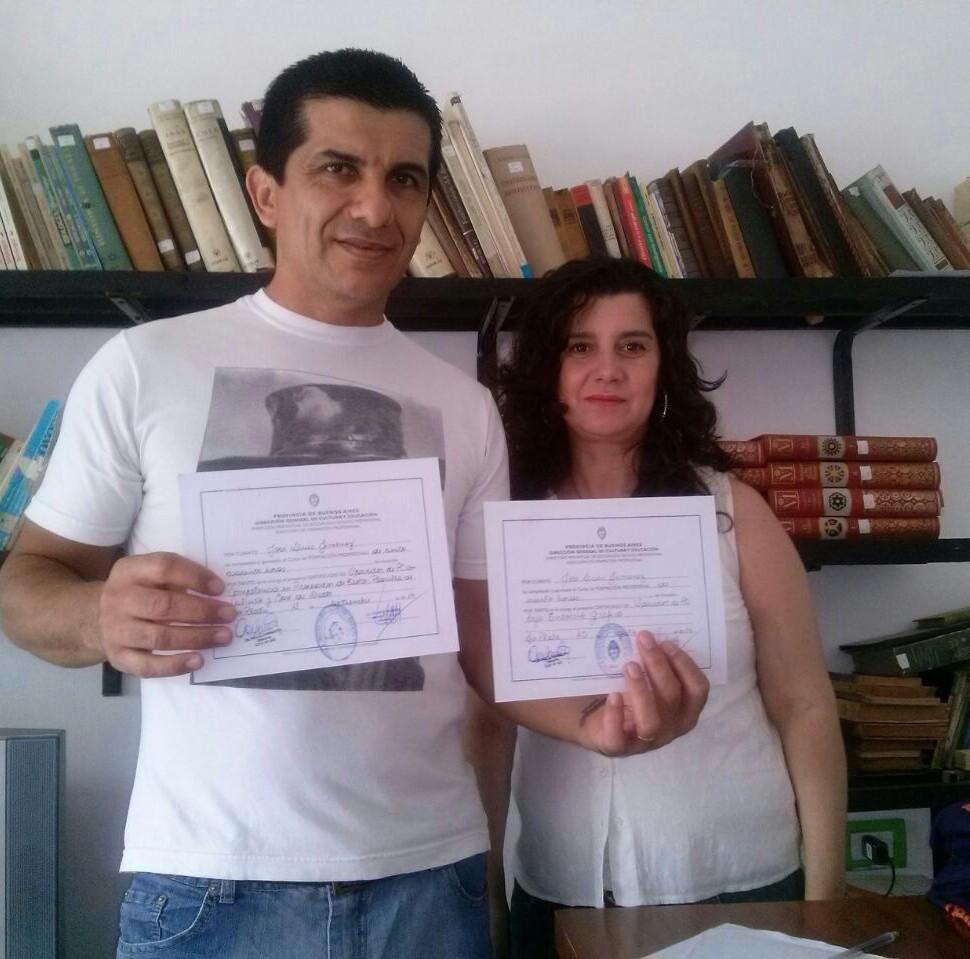 EVbelgrano's tweet photo. Felicitamos a Carlos y José Luis que recibieron su Certificado de #OperadordePc @smartorelli @lriesgo @plambertini http://t.co/VckMNs09M8