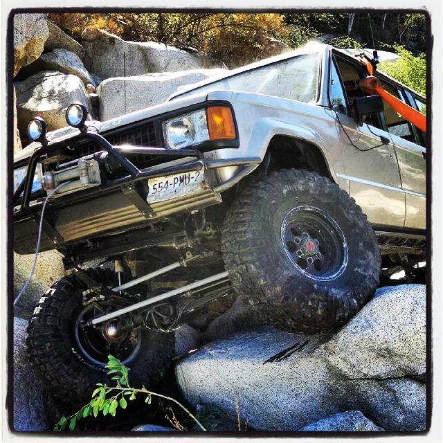 AACabobyBea's tweet photo. Buscando nuevos caminos Extremos 
#puro4x4 #offroadtrial #Bajasur #LosCabos #IsuzuTrooper by emilio_skim http://t.co/VYfTGKBvt2