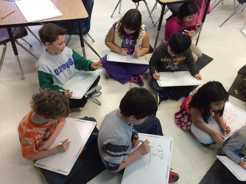 TheDeborahChu's tweet photo. How many ways can you multiply 2 digit by 1 digit numbers? #KWBPride #multiplicationmethods @KWBChe @APSMath http://t.co/dWxdpmIMQU