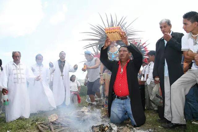 VeracruzTurismo's tweet photo. Este viernes 6 de marzo... ¡Vámonos al Ritual Triangular Olmeca en Tres Zapotes #Veracruz!
¡Disfrútalo en familia! http://t.co/EX2knjrQm2